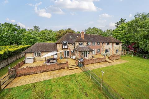 6 bedroom detached house for sale, Tudor Close, Pulborough, RH20