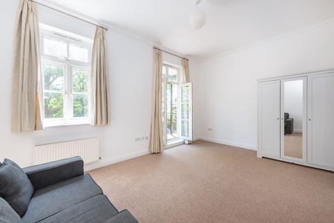 4 bedroom terraced house to rent, Brockwell Park Row, London SW2