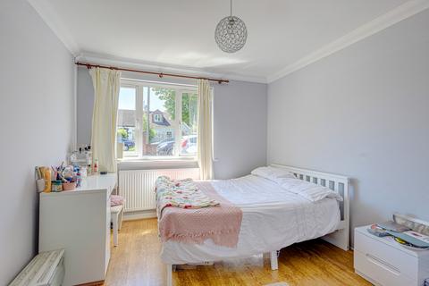 2 bedroom apartment for sale, 35 Shirley Road, Leigh-on-sea, SS9