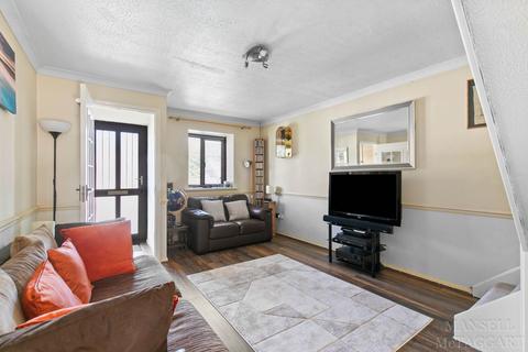 2 bedroom semi-detached house for sale, Hollingbourne Crescent, Crawley RH11