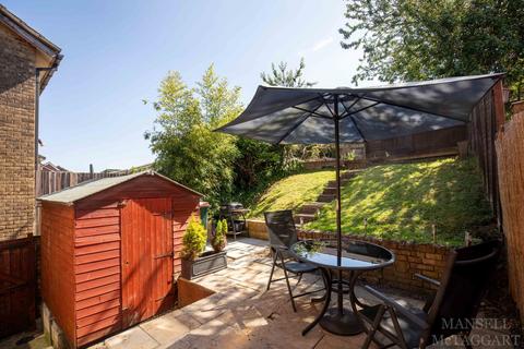 2 bedroom semi-detached house for sale, Hollingbourne Crescent, Crawley RH11