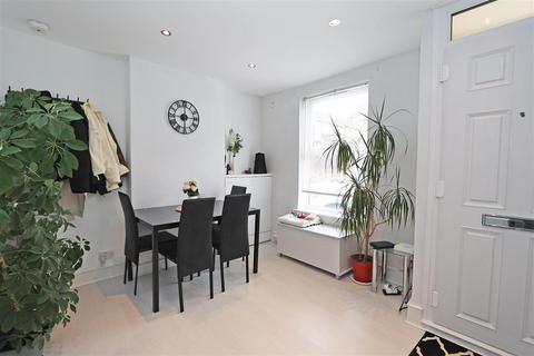 2 bedroom end of terrace house for sale, Borough Hill, Croydon