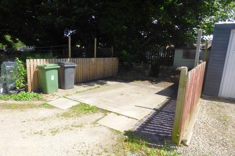 6 Bell Grove, Leeds, LS13 2NB