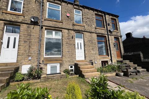 3 bedroom terraced house for sale, Radcliffe Road, Huddersfield HD7