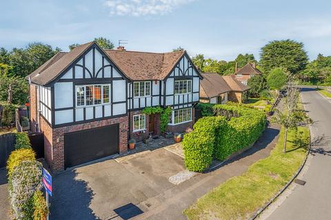 5 bedroom detached house for sale, Priory Road, Chalfont St. Peter, Gerrards Cross