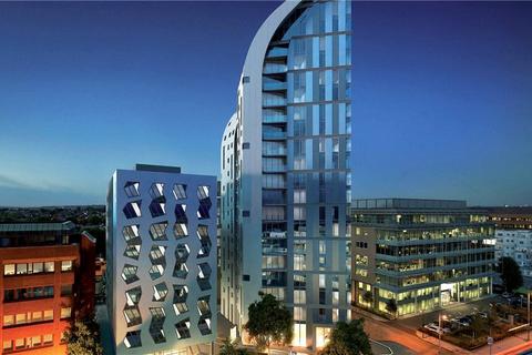 5 bedroom penthouse to rent, Uxbridge Road, Ealing, W5