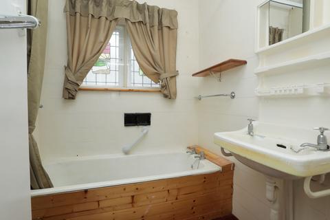 39 Cross Road, Birchington, CT7 9HW