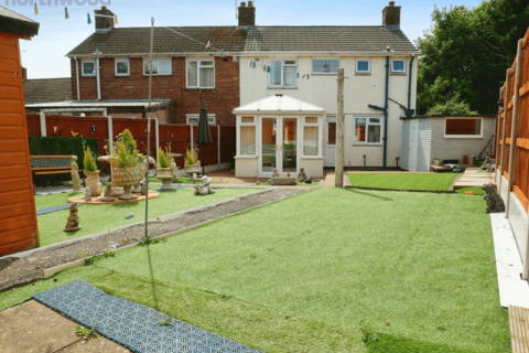 3 bedroom semi-detached house for sale, Smithfield Road, Wrexham, LL13