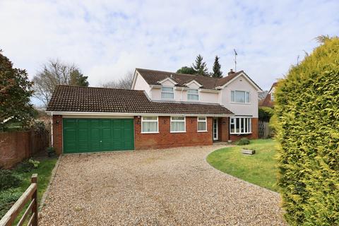 4 bedroom detached house for sale, Sylvia Close, Great Missenden, HP16