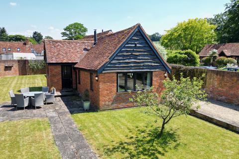 2 bedroom character property for sale, Penfold Lane, Little Missenden, HP7