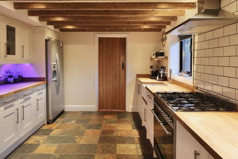 4 bedroom barn conversion for sale, Heath End Road, Great Missenden, HP16