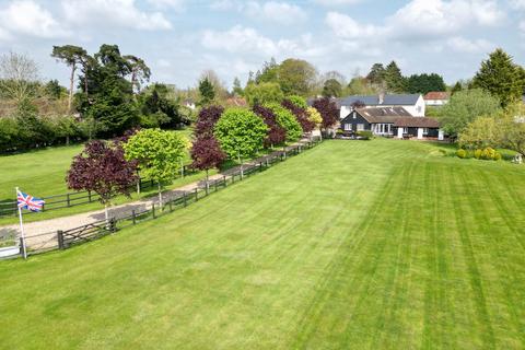 4 bedroom barn conversion for sale, Heath End Road, Great Missenden, HP16