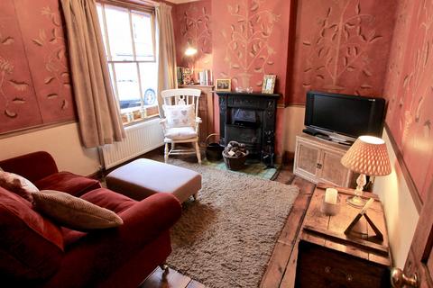 2 bedroom character property for sale, Church Street, Buckinghamshire, HP16