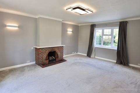4 bedroom detached house for sale, Wycombe Road, Great Missenden, HP16