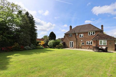 4 bedroom detached house for sale, Wycombe Road, Great Missenden, HP16