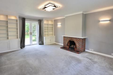 4 bedroom detached house for sale, Wycombe Road, Great Missenden, HP16