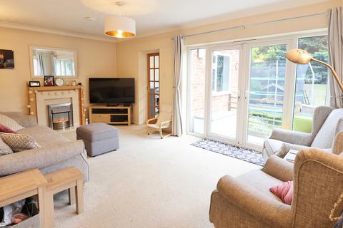 3 bedroom detached house for sale, St Margarets Grove, Great Kingshill, HP15