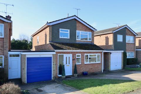 3 bedroom detached house for sale, St Margarets Grove, Great Kingshill, HP15