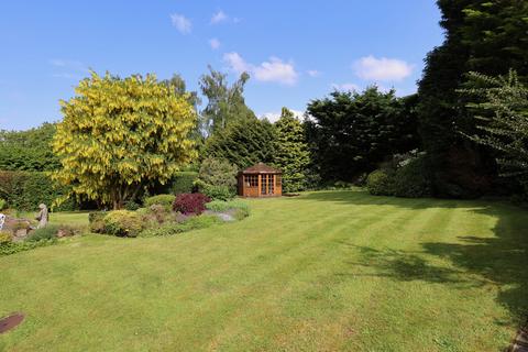 4 bedroom detached bungalow for sale, Upper Hollis, Great Missenden, HP16