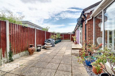 24 Cavendish Drive, Clacton-on-sea, CO16 8TR