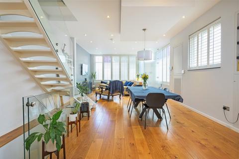 6 bedroom end of terrace house for sale, Tantallon Road, London, SW12