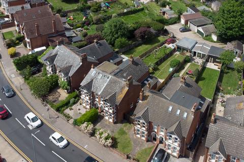 4 bedroom semi-detached house for sale, Shrub End Road, Colchester, CO3