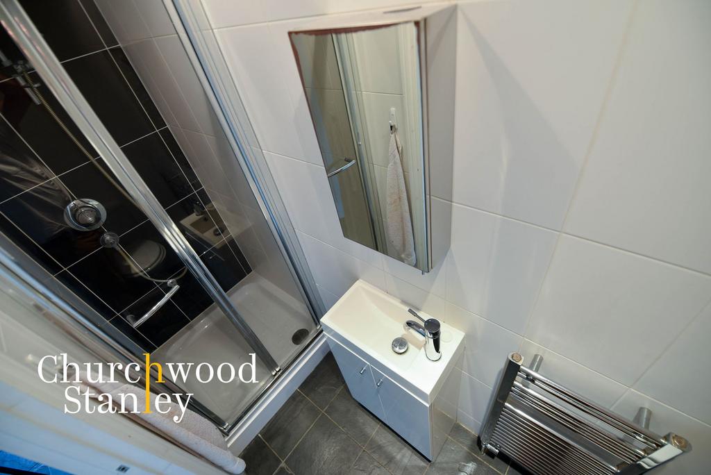 Shower room (GF)