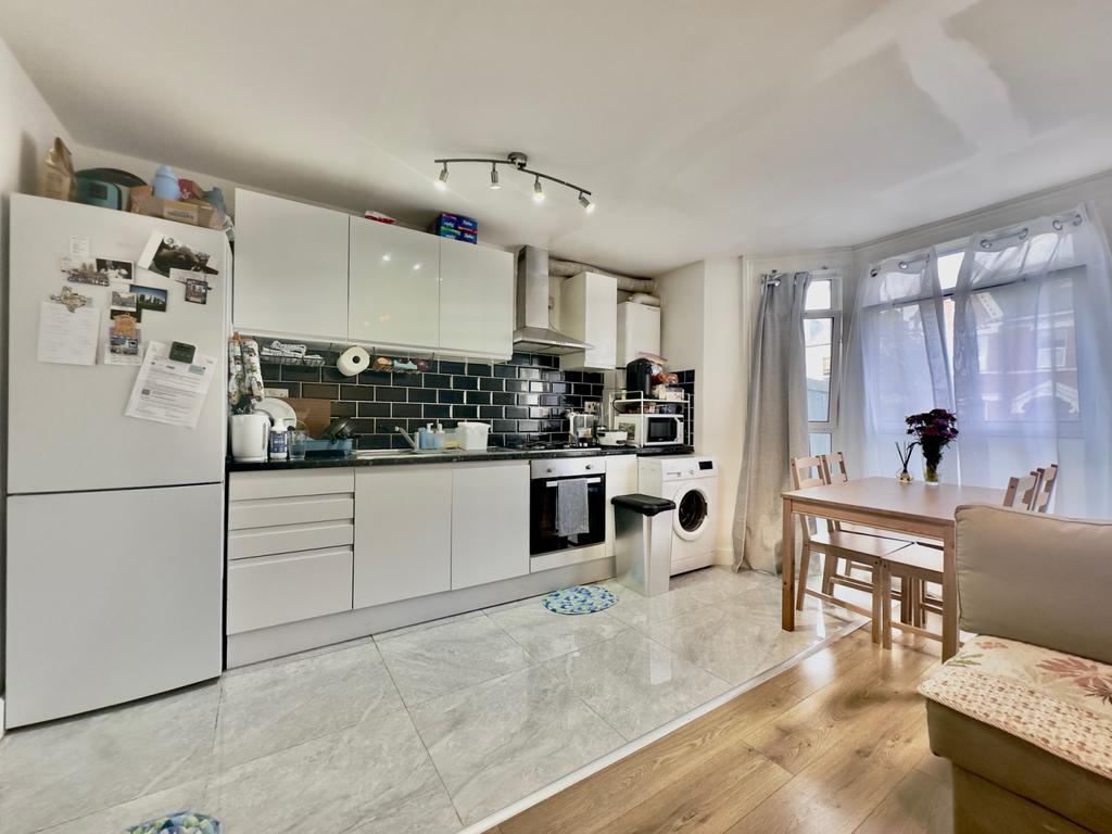 1 Bedroom Flat to Let in Tooting