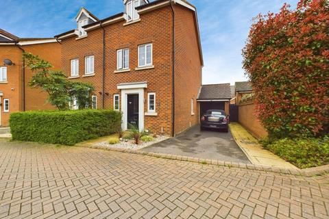 4 bedroom townhouse for sale, Fortuna Drive, Cardea, Peterborough, PE2