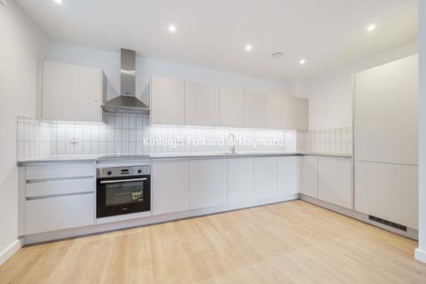 3 bedroom apartment to rent, Tide Street Barking IG11