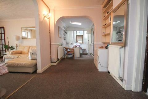 2 bedroom cottage for sale, Atlantic Road South, Weston-Super-Mare, BS23