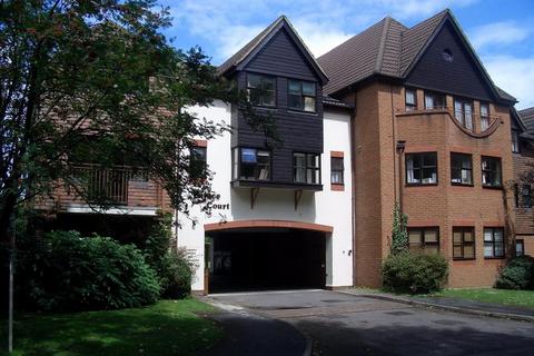 1 bed flat/apartment for rent in Maybury Road, Woking, Surrey, GU21