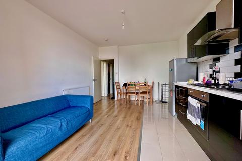 1 bedroom flat to rent, Caxton Road, SW19 8SJ
