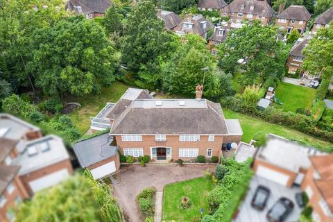 6 bedroom house for sale, Winnington Close, London N2