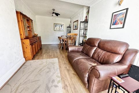 1 Crescent Avenue, Thornton-cleveleys, FY5 3JE