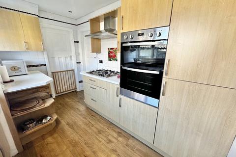 1 Crescent Avenue, Thornton-cleveleys, FY5 3JE