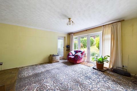 5 bedroom detached bungalow for sale, Pinewood Road, High Wycombe HP12