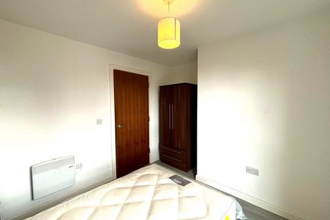 2 bedroom apartment to rent, Sillivan Way, Salford M3