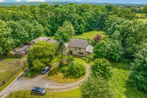 4 bedroom detached house for sale, Lower Road, Knowle Green PR3