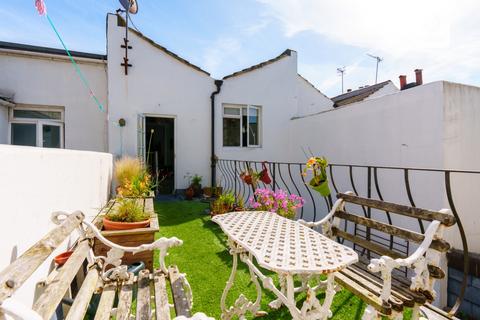 3 bedroom terraced house for sale, Blenheim Place, North Laine, Brighton