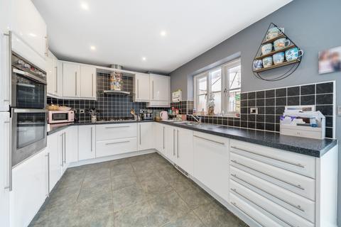 5 bedroom terraced house for sale, Richmond Road