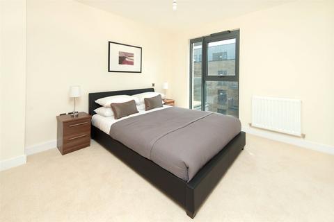 3 bedroom flat for sale, Green Lanes Walk, London N4