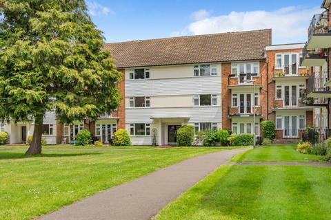 2 bedroom apartment to rent, Lindfield Gardens, Guildford GU1