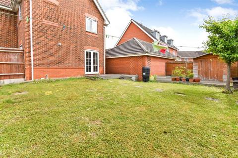 3 bedroom detached house for sale, Woodland Walk, Hampshire GU12