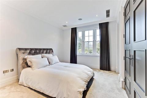 2 bedroom apartment for sale, Leopold Court, Princess Square, Esher, Surrey, KT10