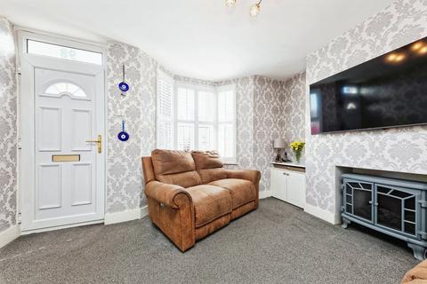 4 bedroom terraced house for sale, Whitstable Road, Faversham ME13