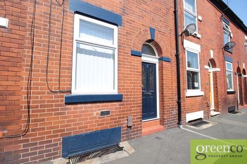 2 bedroom terraced house to rent, Gorseyfields, Tameside M43