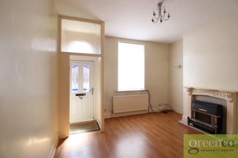 2 bedroom terraced house to rent, Gorseyfields, Tameside M43