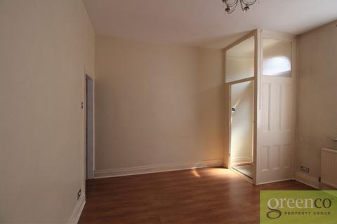 2 bedroom terraced house to rent, Gorseyfields, Tameside M43