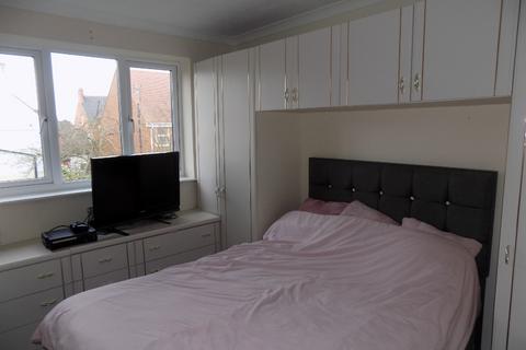 2 bedroom flat to rent, Milliners Court, Atherstone, CV9